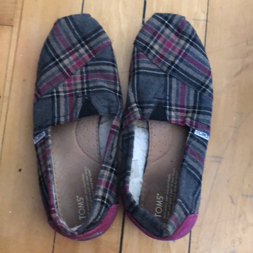 Toms shoes